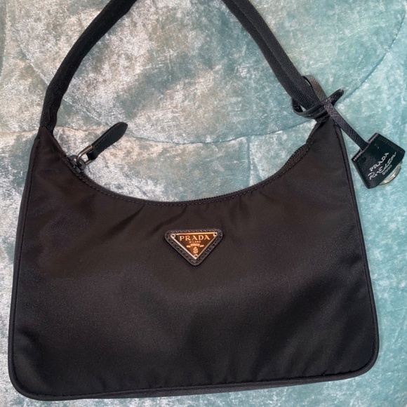 PRADA Re-Nylon Re-Edition 2000 mini-bag - Picture 9 of 9